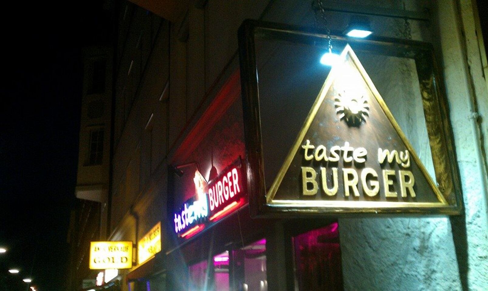 A photo of Taste my Burger