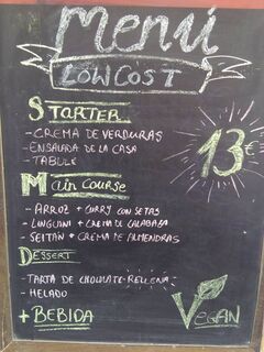 A menu of El Ojú
