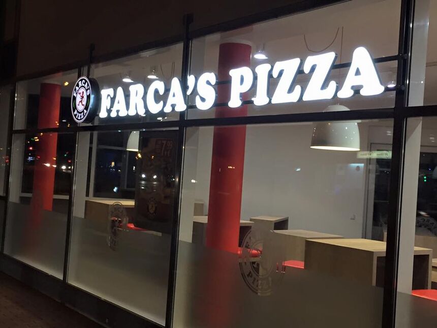 Farca's Pizza
