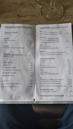 A menu of Kaffee Stark