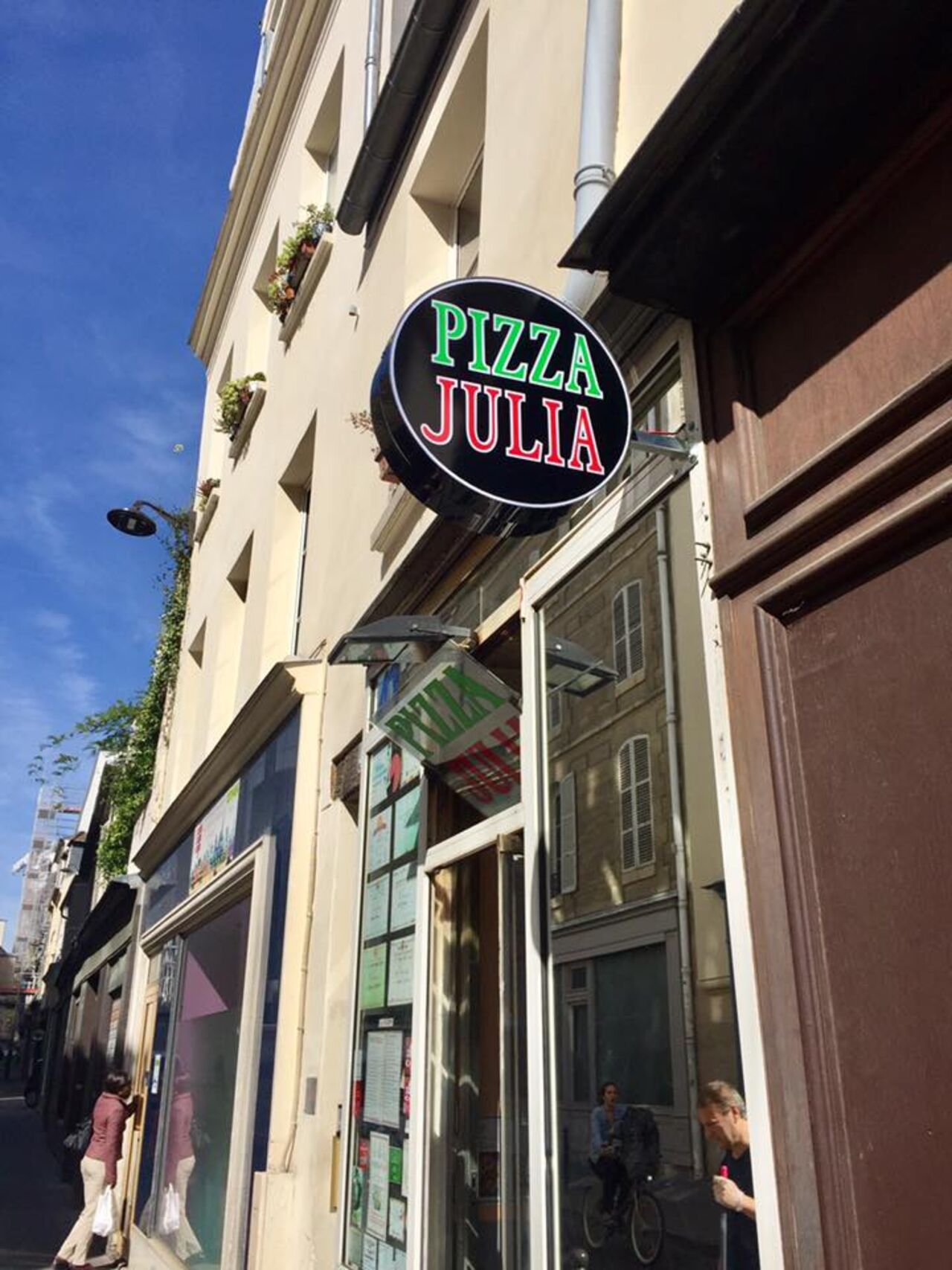A photo of Pizza Julia