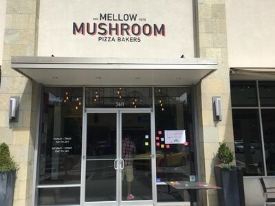 A photo of Mellow Mushroom, Avondale