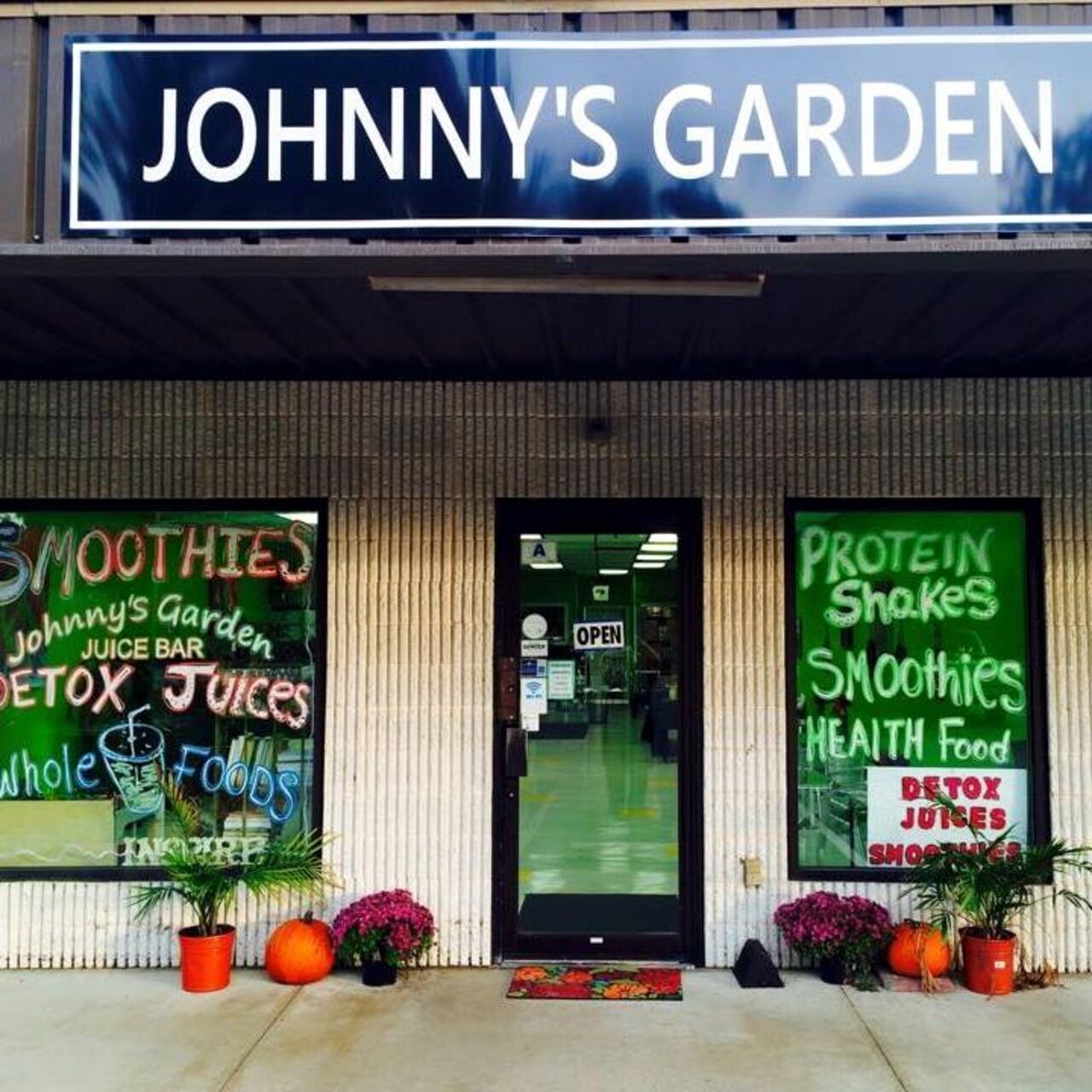 A photo of Johnny's Garden & Juice Bar
