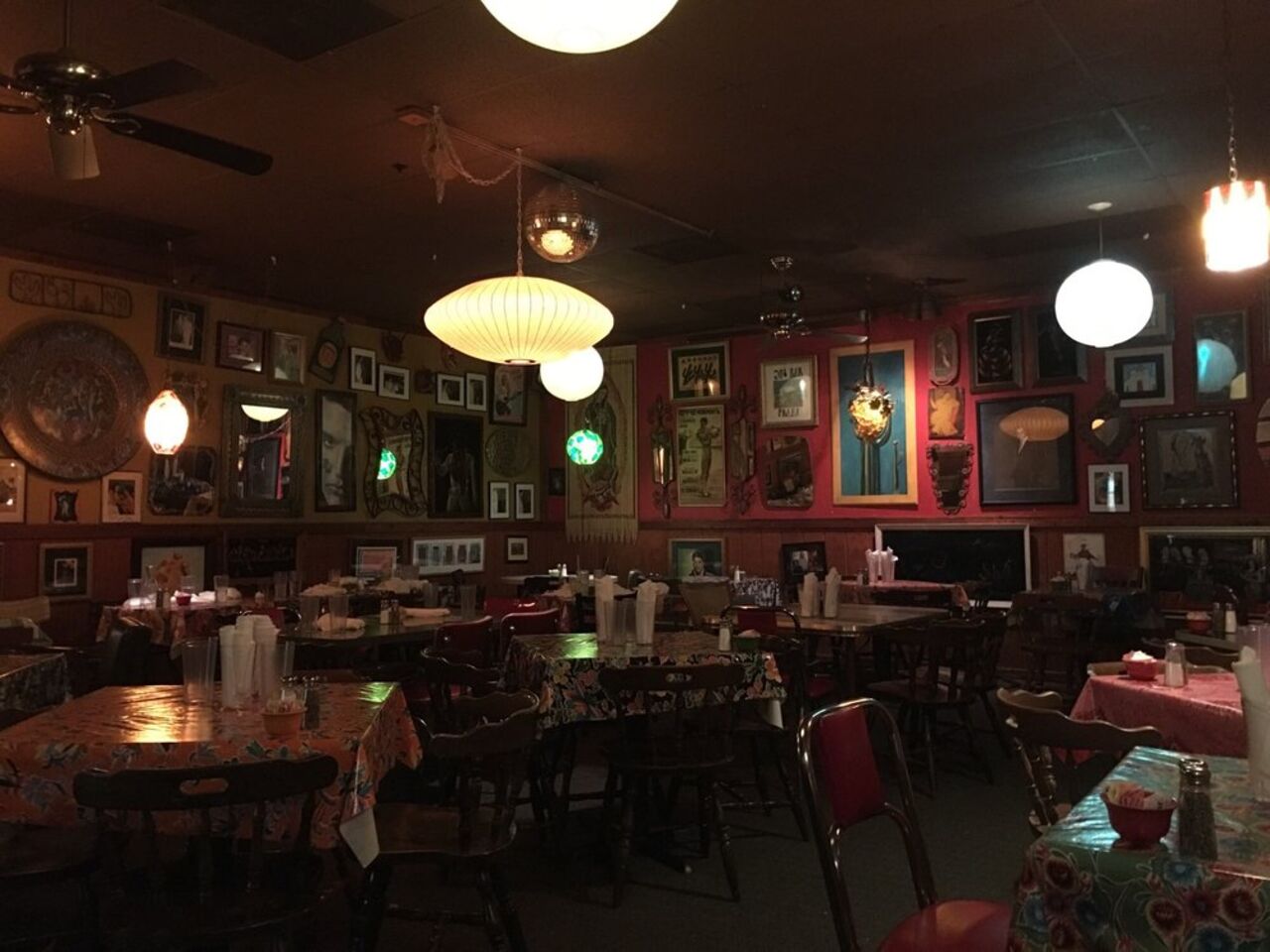 A photo of Chez Guevara Restaurant