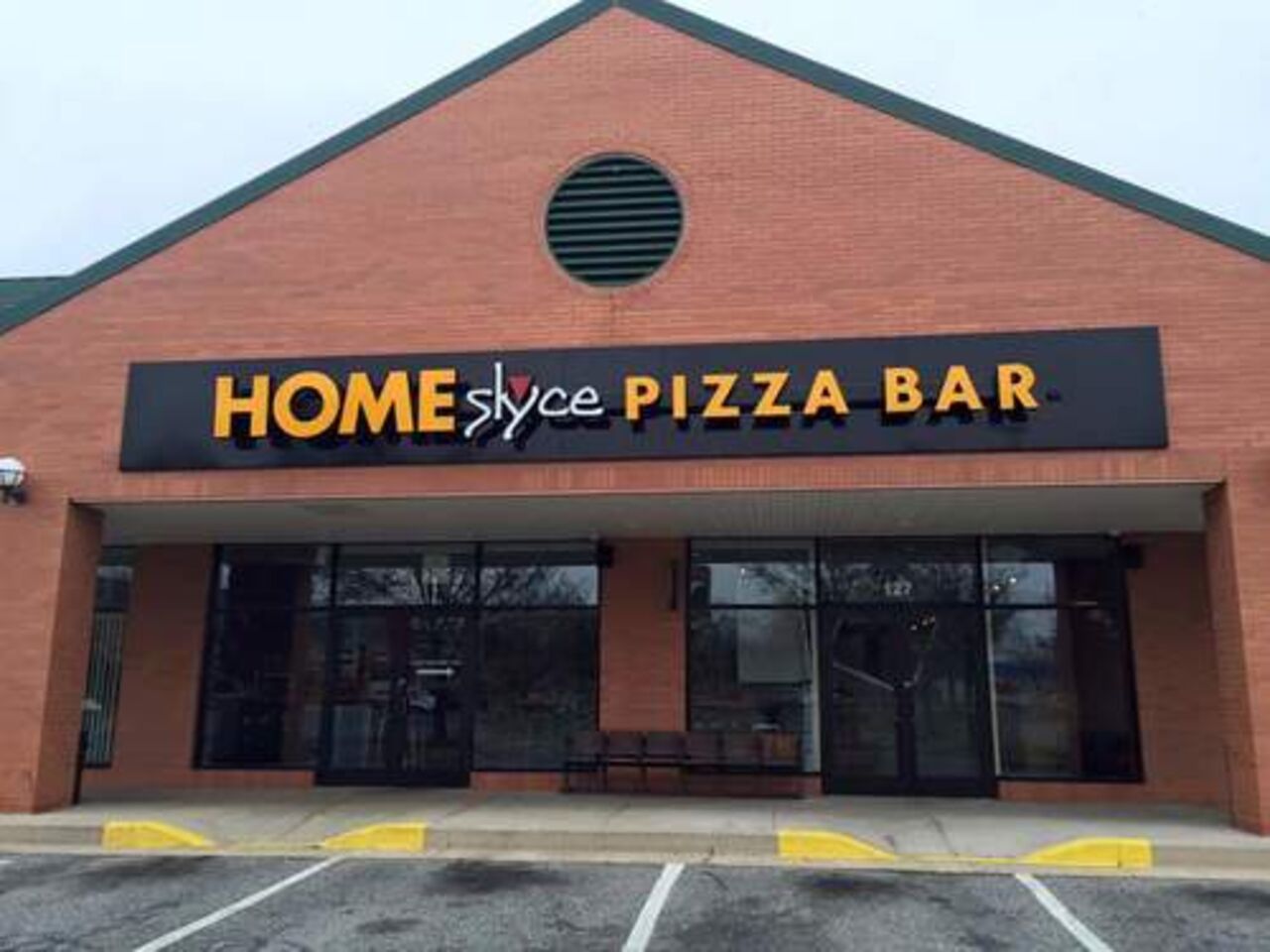 A photo of HomeSlyce Pizza Bar, Columbia