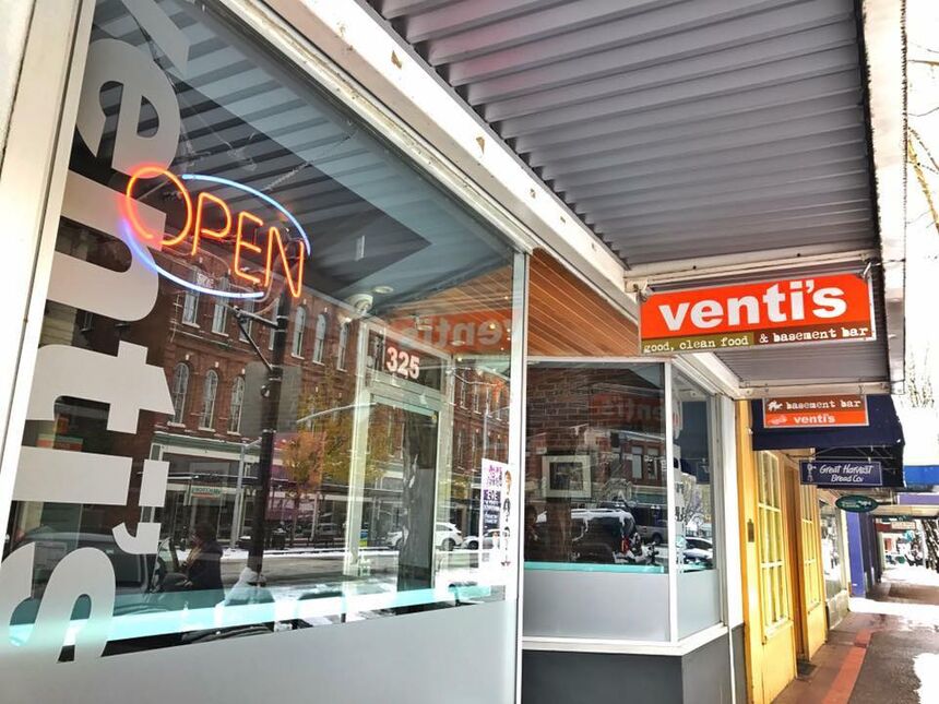 Venti's Cafe + Basement Bar, Downtown