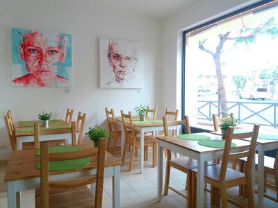 A photo of Alfarroba Café