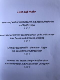 A menu of Farbenfroh