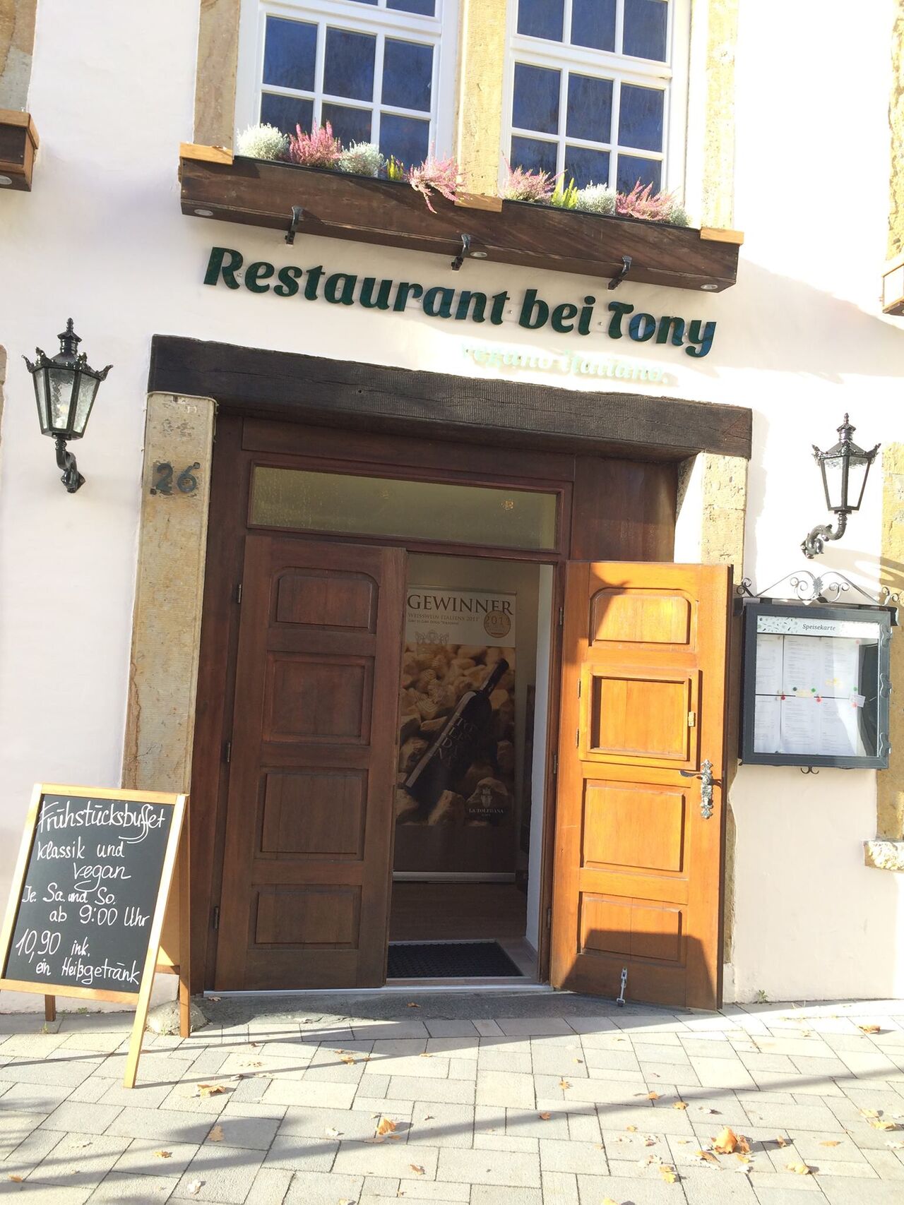 A photo of Restaurant Bei Tony, Hasestraße