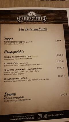 A menu of Äbbelwoistubb