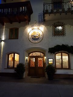 A photo of Seeböckenhotel Zum Weissen Hirschen