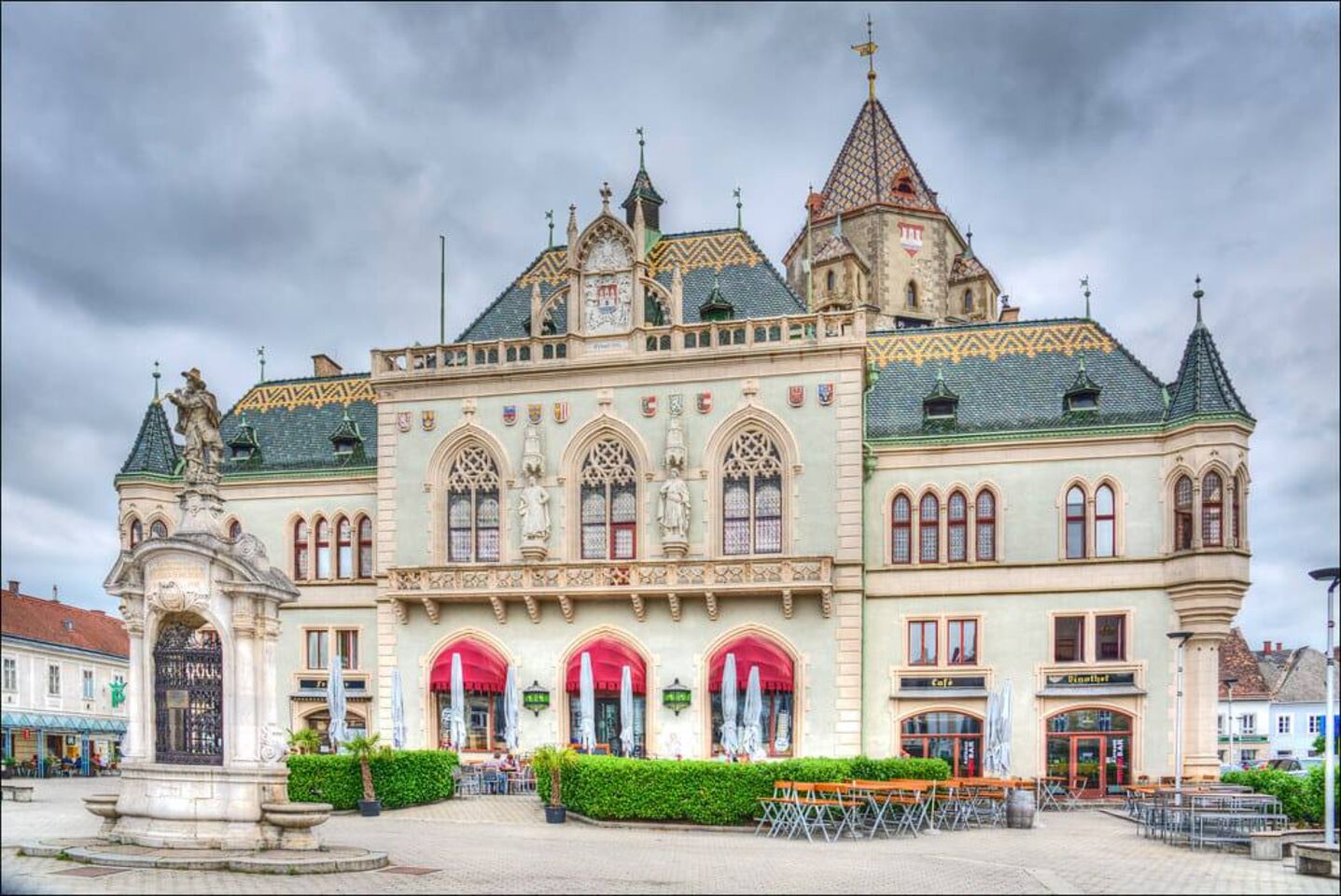 A photo of Rathaus